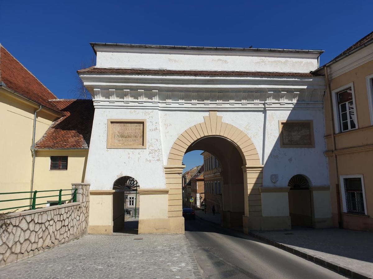 Old City Lux Брашов Екстериор снимка